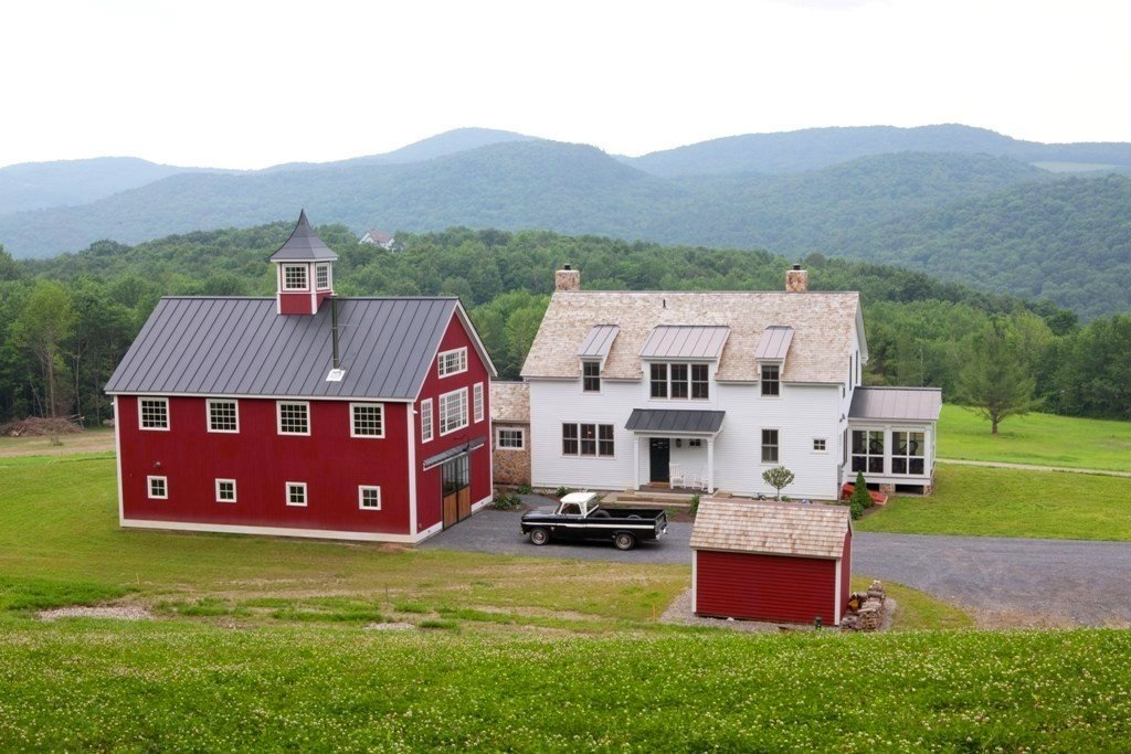 A Post Beam Carriage House In Vermont