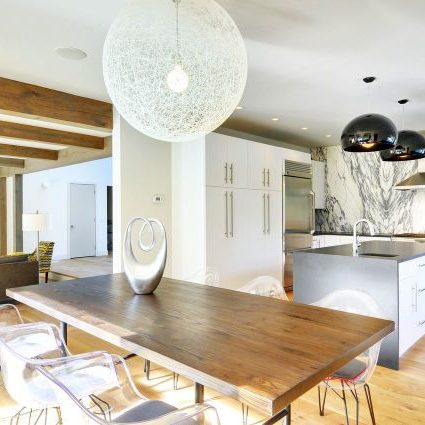Oyster Shores Contemporary Barn Home - PHOTOGRAPHY BY CHRIS FOSTER