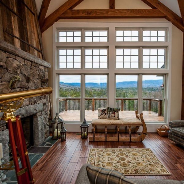 Post and beam barn home great room